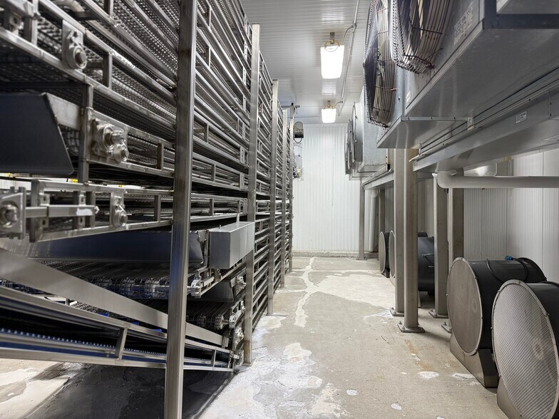 More Photos Of 4001 N American St, Philadelphia Warehouse For Lease