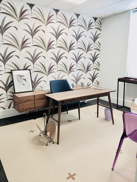 More Photos Of 19 W Putnam Ave, Greenwich Office For Lease