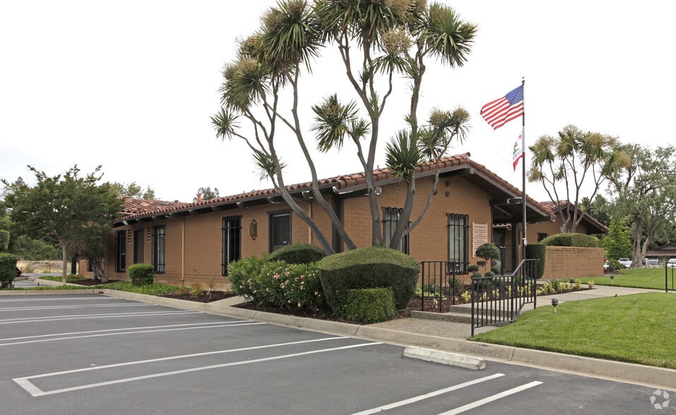 Primary Photo Of 12961 Village Dr, Saratoga Medical For Sale