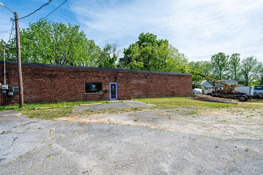 More Photos Of 304 Virginia St SW, Lenoir Storefront Retail Office For Sale