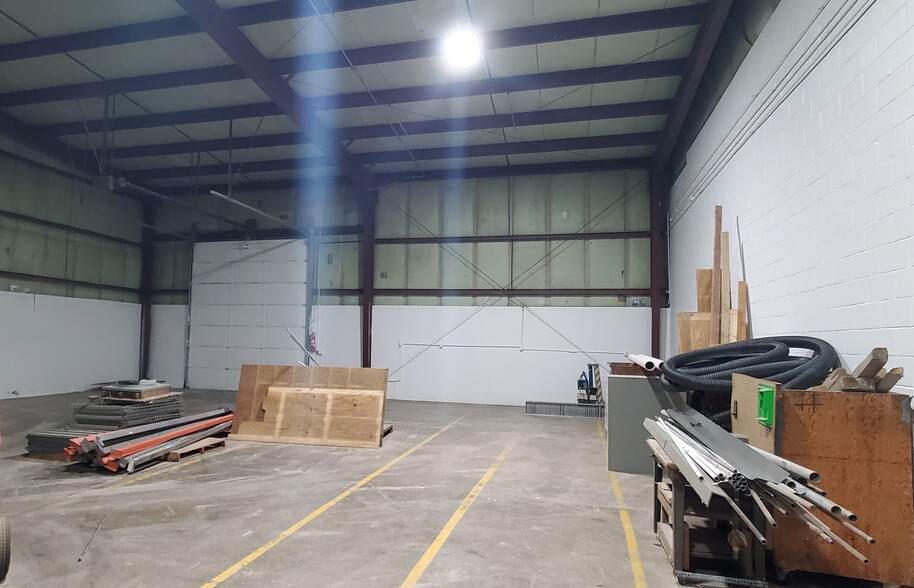 More Photos Of 1586 Paw Paw Ave, Benton Harbor Warehouse For Sale