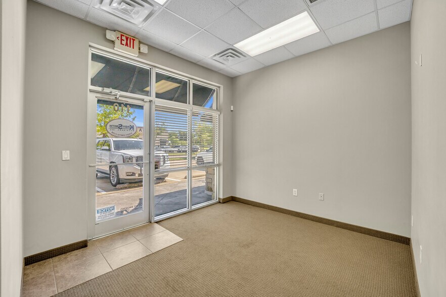 More Photos Of 1804 Owen Ct, Mansfield Light Distribution For Lease