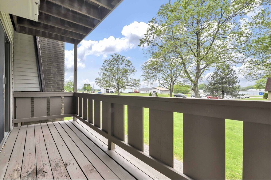 More Photos Of 2612 Pioneer Trl, Sandusky Apartments For Sale