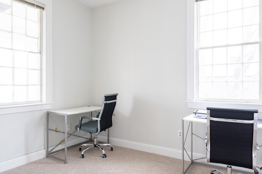 More Photos Of 21 Cochituate Rd, Wayland Office For Lease