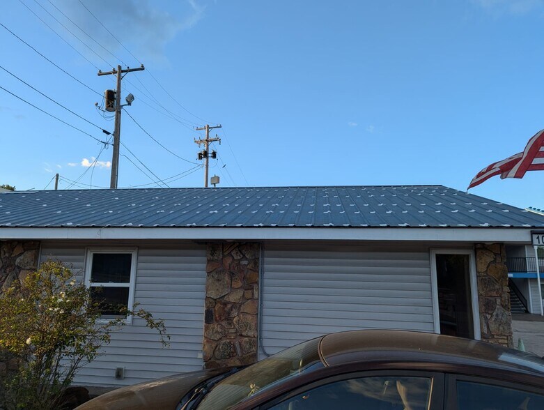 More Photos Of 1023 W Main St, Branson Hotel For Sale