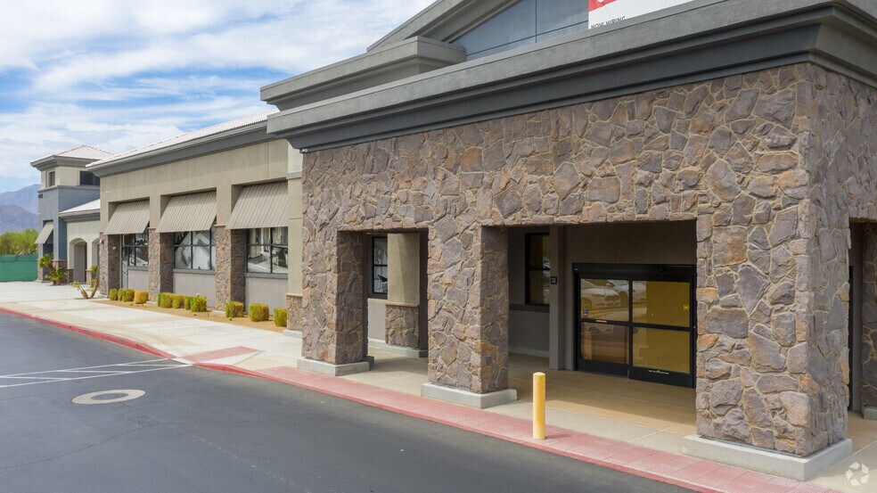 More Photos Of 44125 Jefferson St, La Quinta Freestanding For Lease