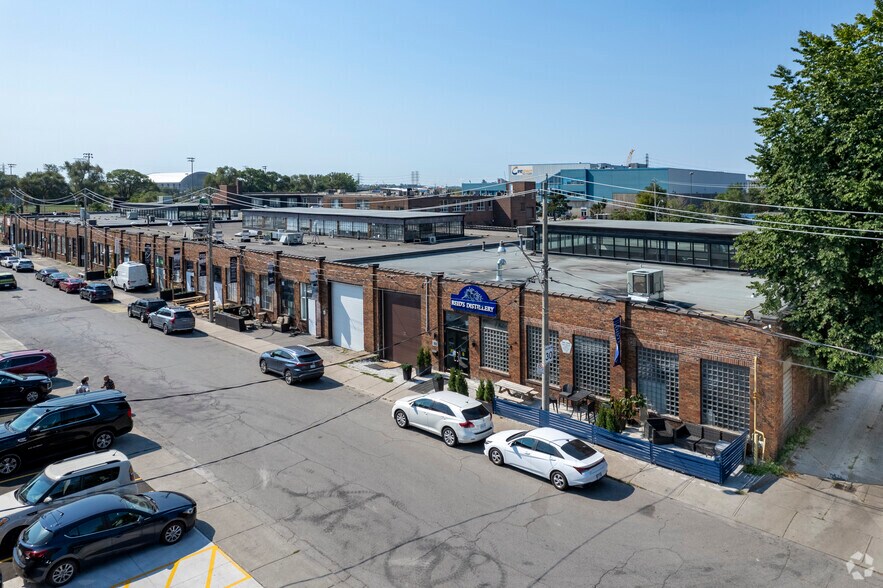 More Photos Of 12-32 Logan Ave, Toronto Warehouse For Lease