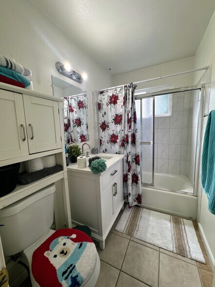 More Photos Of 928-930 Ravenscourt Ave, Campbell Apartments For Sale