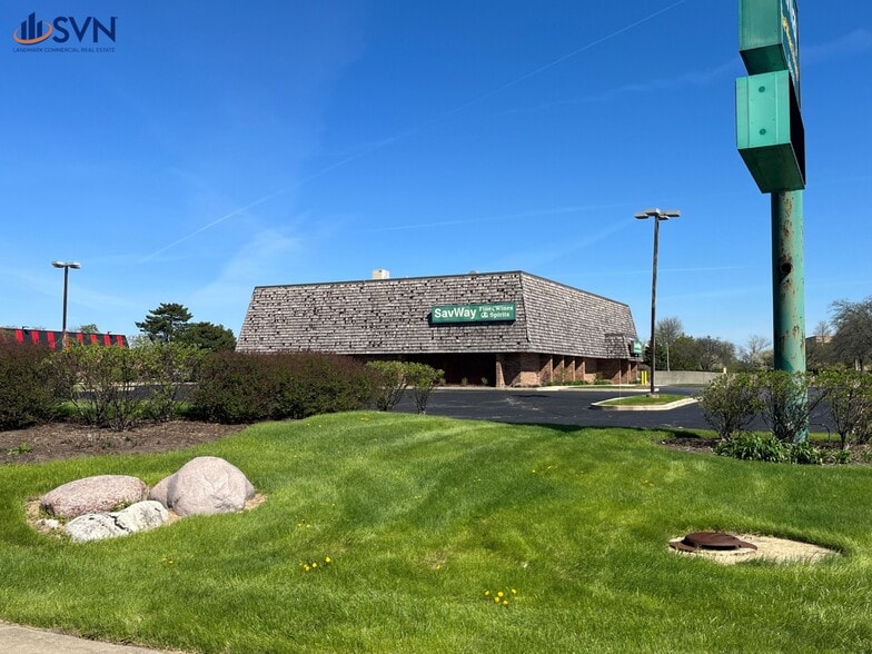 More Photos Of 2580 E Main St, St Charles Freestanding For Sale