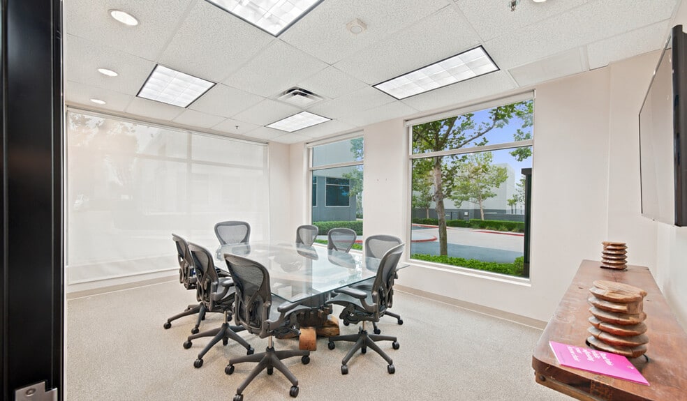 More Photos Of 26246 Enterprise Ct, Lake Forest Office For Sale