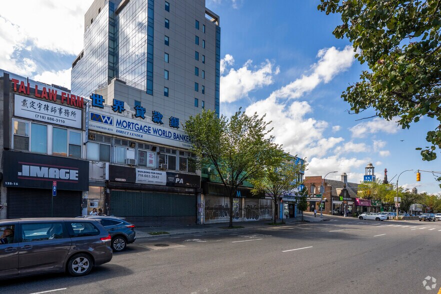 More Photos Of 13514 Northern Blvd, Flushing Storefront Retail Office For Sale