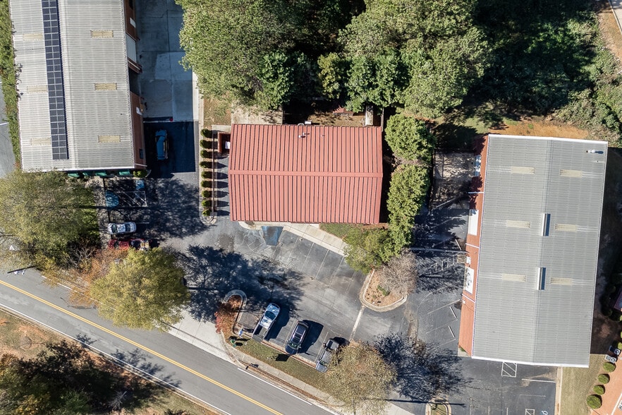More Photos Of 743 Church St, Buford Office For Sale