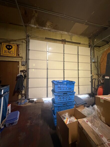 More Photos Of 204 S Broadway, Coweta Office For Sale
