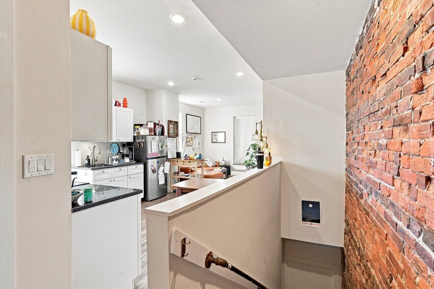 More Photos Of 1648 S 16th St, Philadelphia Apartments For Sale