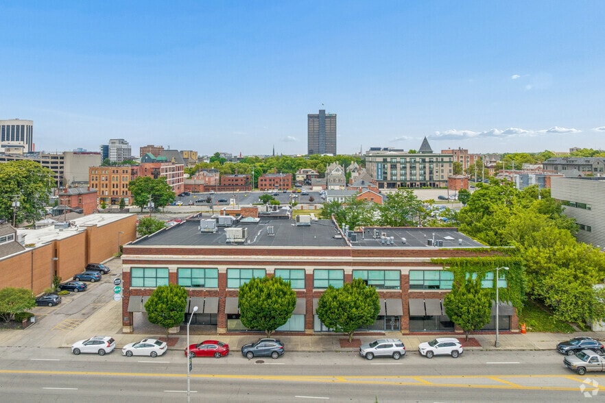 More Photos Of 454-464 E Main St, Columbus Office For Lease