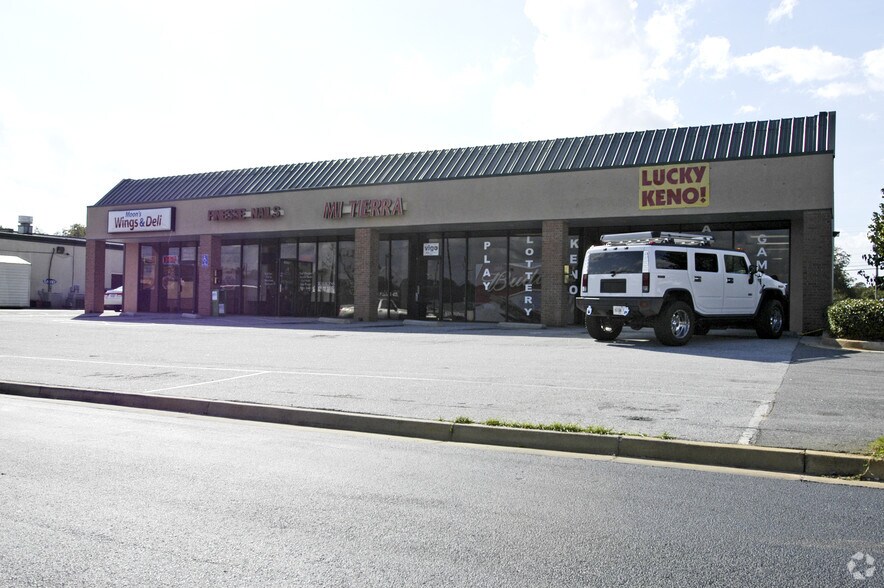 More Photos Of 3049 Hartley Bridge Rd, Macon-Bibb Storefront For Lease