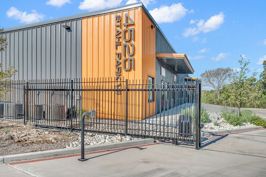 Primary Photo Of 4503 N Stahl Park, San Antonio Unknown For Lease