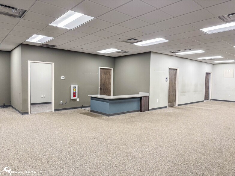 More Photos Of 1839 Buford Hwy, Buford Medical For Lease