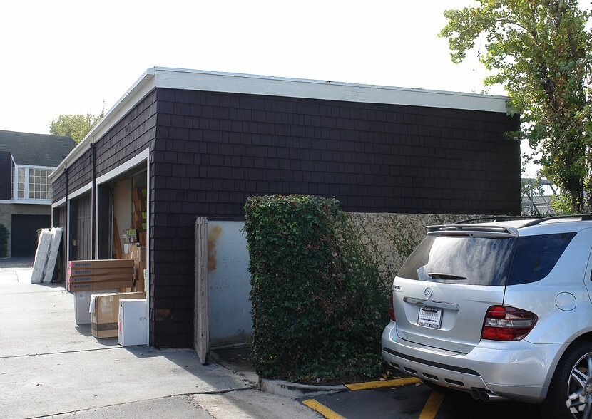 More Photos Of 2915 Red Hill Ave, Costa Mesa Office For Lease