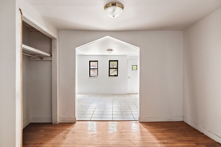 More Photos Of 738 Lafayette Ave, Brooklyn Apartments For Sale