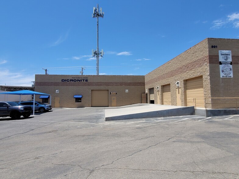 More Photos Of 801 Pendale Rd, El Paso Distribution For Sale