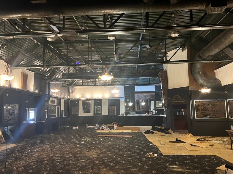 More Photos Of 6363 Peachtree Industrial Blvd, Atlanta Restaurant For Sale