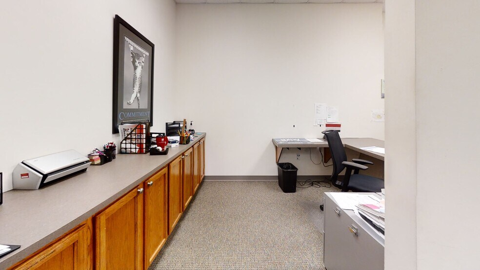 More Photos Of 7300 Blackmon Rd, Columbus Schools For Lease