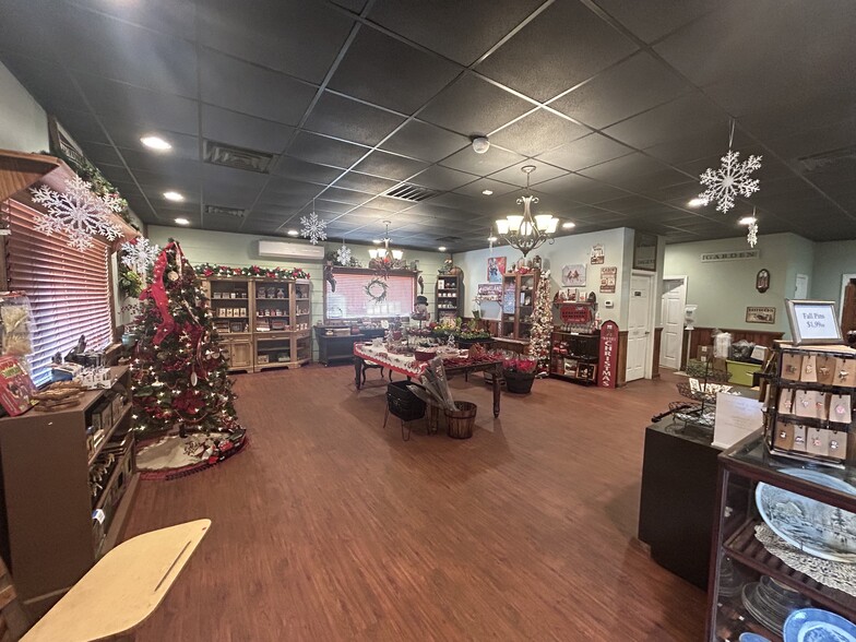 More Photos Of 8291 Savannah Hwy Hwy, Norway Restaurant For Sale