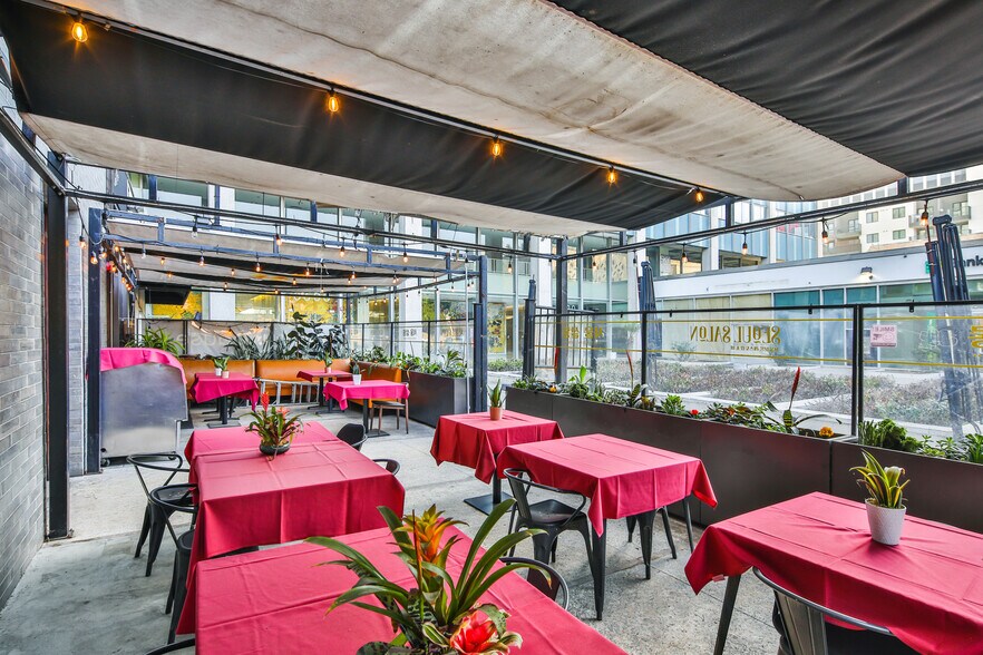 More Photos Of 3600 Wilshire Blvd, Los Angeles Office For Lease