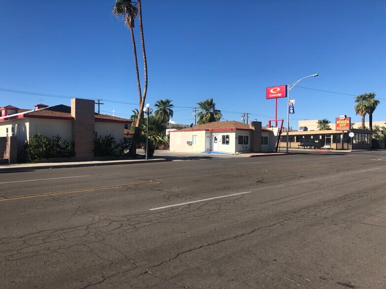 More Photos Of 625 W Broadway St, Needles Hotel For Sale