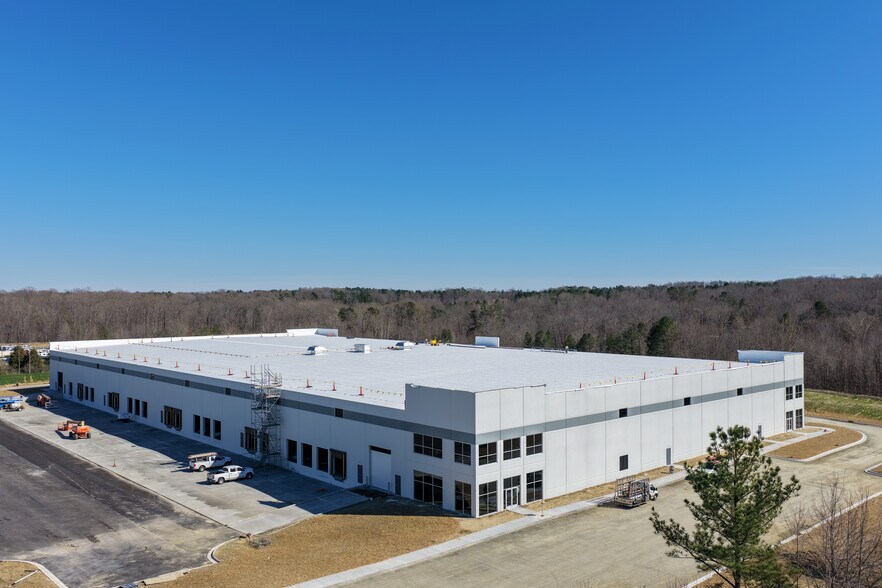 More Photos Of 5672 Millstream Rd, Whitsett Warehouse For Lease