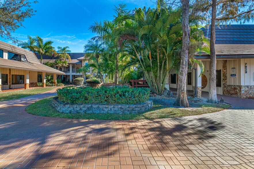 More Photos Of 2929 N University Dr, Coral Springs Medical For Sale