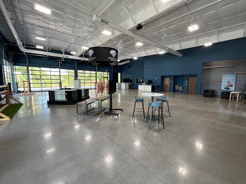 More Photos Of 247 Morrissey Dr NE, Comstock Park Auto Dealership For Sale