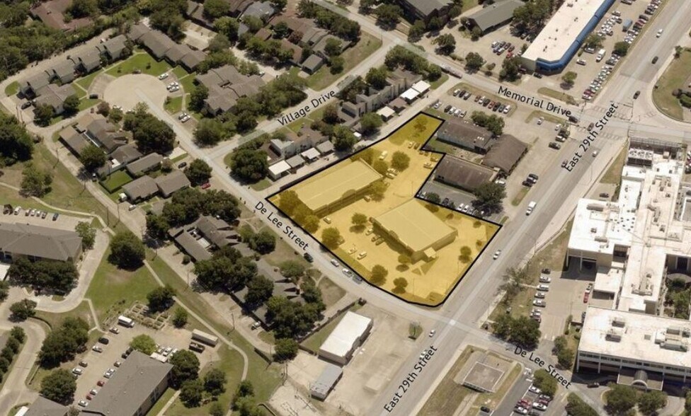 More Photos Of 2300 De Lee St, Bryan Drugstore For Lease