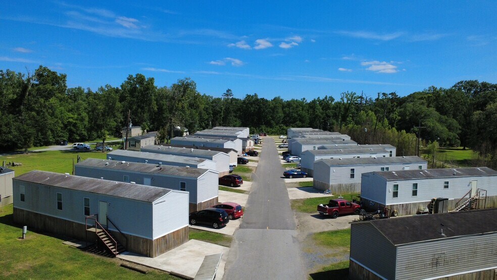 More Photos Of 42553 Hwy 42, Prairieville Trailer Camper Park For Sale