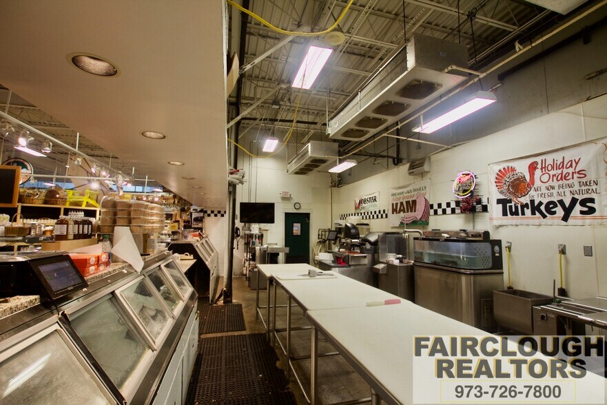 More Photos Of 182 US Highway 206, Flanders General Retail For Sale