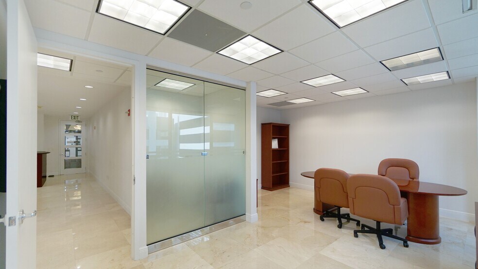 More Photos Of 1200 Brickell Ave, Miami Office For Sale