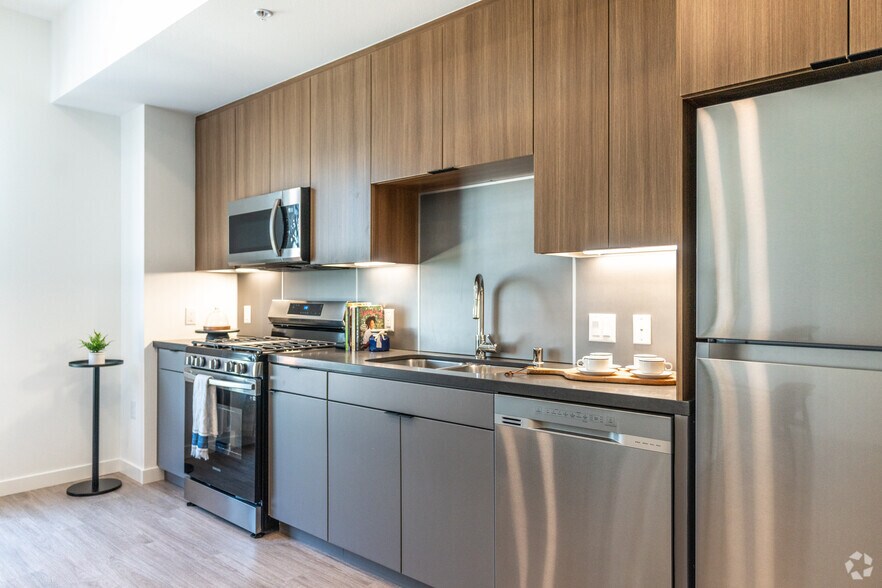 More Photos Of 500 W Broadway, Long Beach Apartments For Lease