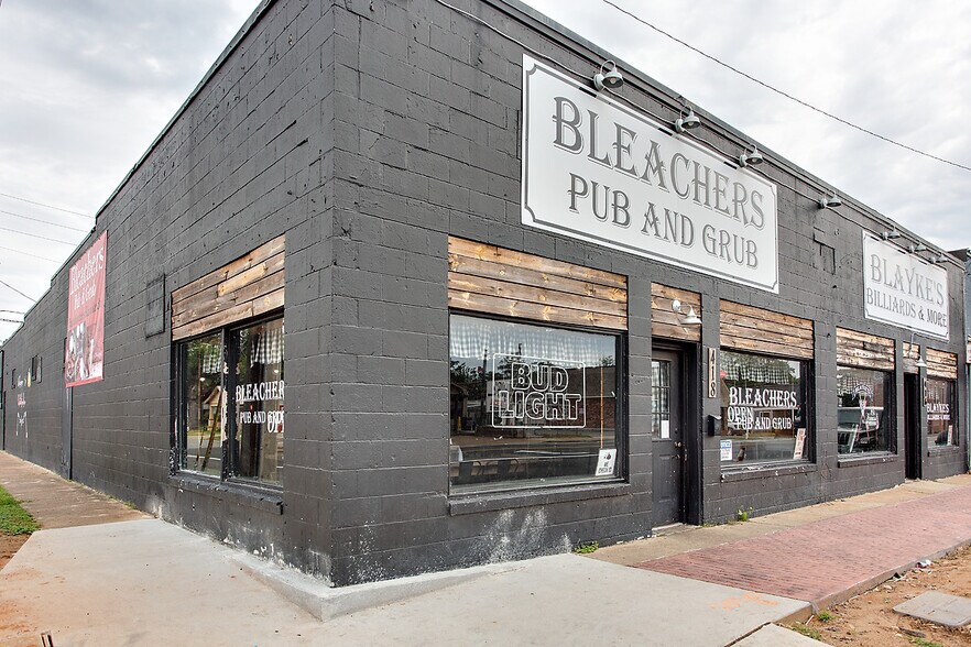 More Photos Of 418 Washington St, Chattahoochee Storefront For Sale