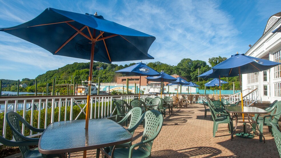 More Photos Of 1 American Wharf, Norwich Marina For Sale