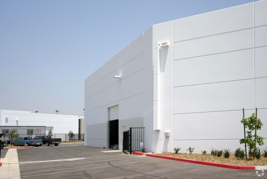 More Photos Of 1425 Palmyrita Ave, Riverside Manufacturing For Sale