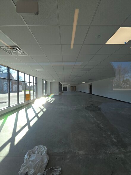 More Photos Of 450 S Park Ave, Buffalo Storefront Retail Residential For Lease