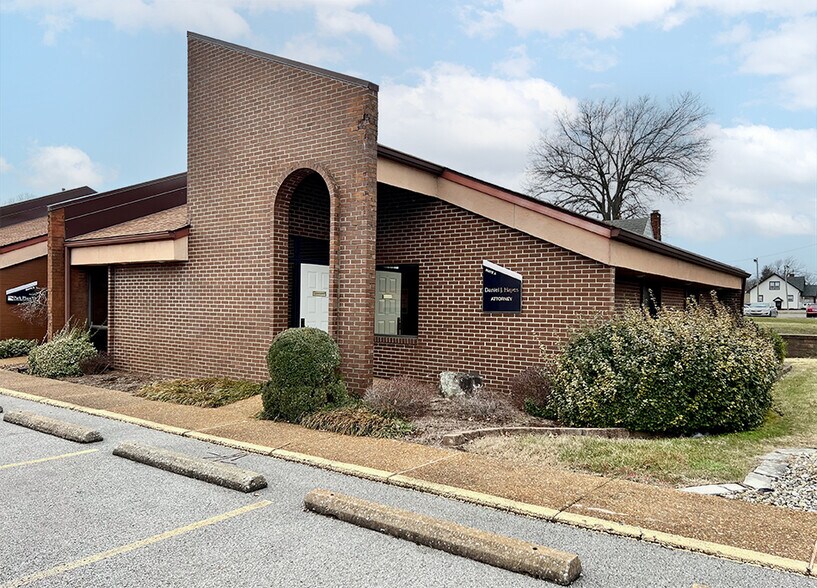 Primary Photo Of 3540 N Belt W, Belleville Medical For Sale