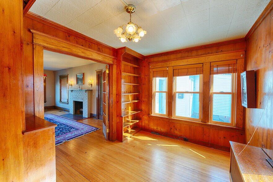 More Photos Of 105 Gleneida Ave, Carmel Office For Sale