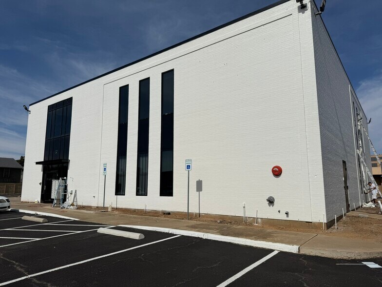 More Photos Of 223 NE Loop 820, Hurst Office For Sale