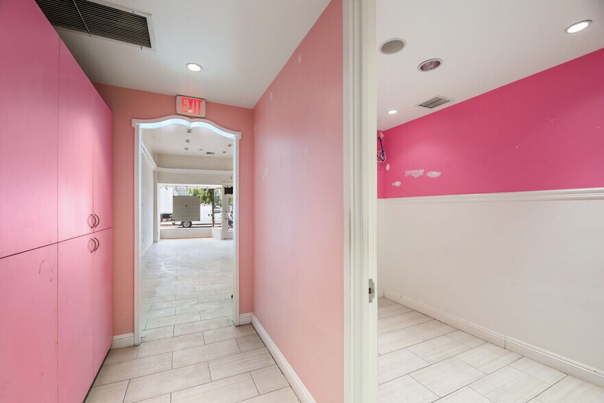 More Photos Of 8379-8389 W 3rd St, Los Angeles Storefront For Lease