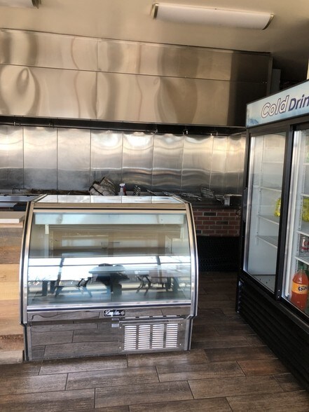 More Photos Of 457 Paterson Ave, Wallington Restaurant For Lease