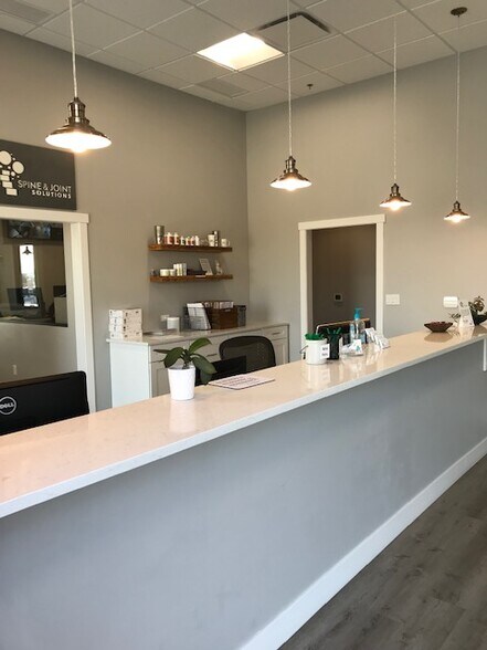 More Photos Of 7 Spectrum Loop, Colorado Springs Storefront Retail Office For Lease