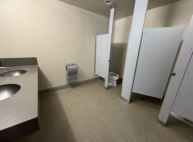 More Photos Of 168 S 11th St, San Jose Sorority Fraternity House For Sale
