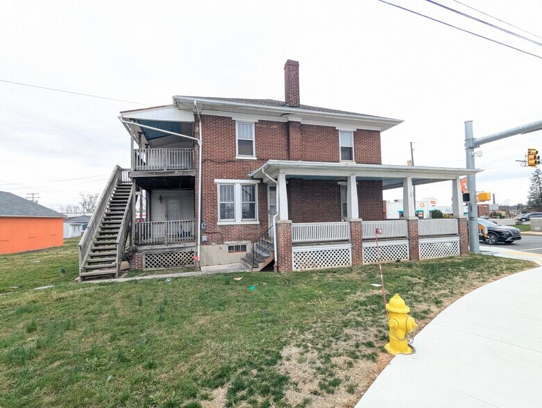 More Photos Of 1066 Mount Rose Ave, York Storefront For Sale